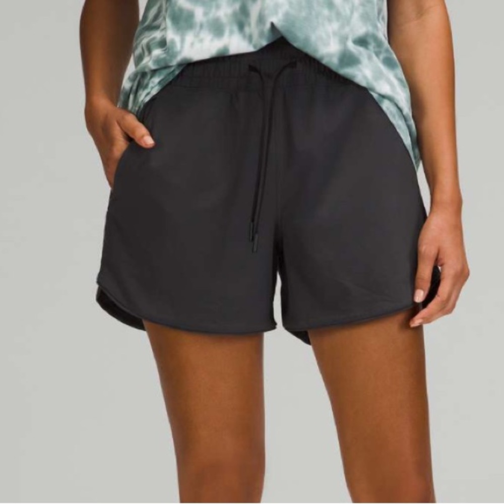 Lululemon Choose A Side Reversible Hugh Rise Short